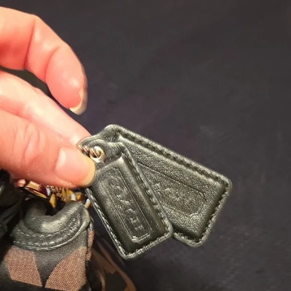 Coach Kristen Black and Brown Shoulder Bag, Removable Strap, 2 Hangtags - Picture 4 of 12